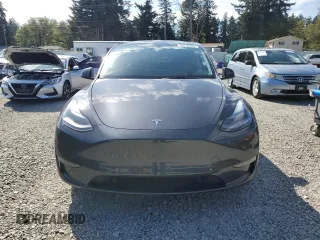 2024 Tesla Model Y Long Range with VIN 7SAYGAEE8RF987571, listed as a Copart auction lot 55110485 with 19,732 mi miles and Salvage title. Bid and sale history available at DreamBid. Image 5.