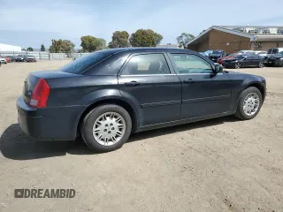 2006 Chrysler 300 with VIN 2C3KA43R26H127154, listed as a Copart auction lot 50207525 with 199,828 mi miles and Clean Title. Bid and sale history available at carsss.com. Image 3.
