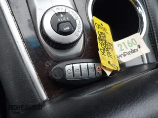2015 Nissan Pathfinder SL z VIN 5N1AR2MM1FC720641, wystawiony jako IAAI lot #41508533 z przebiegiem 109 661 mil mil oraz . Historia ofert i sprzedaży dostępna na DreamBid. Obrazek 11.