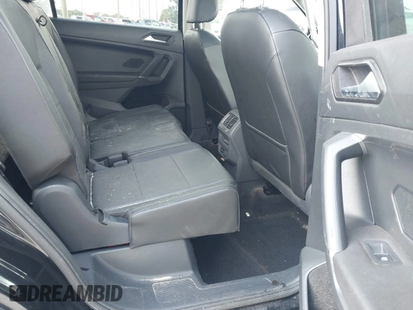 2018 Volkswagen Tiguan SEL с VIN 3VV3B7AX0JM178597, выставлен на аукционе IAAI как лот 42736122 с пробегом 44 879 миль миль и . История ставок и продаж доступна на DreamBid. Изображение 8.