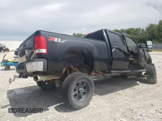 2011 GMC Sierra 2500HD SLE z VIN 1GT120C88BF155136, wystawiony jako Copart lot #68786234 z przebiegiem Nie podano mil oraz Szkoda całkowita • Salvage title. Historia ofert i sprzedaży dostępna na DreamBid. Obrazek 3.