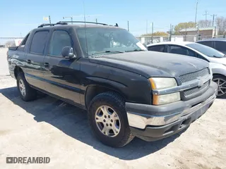 2006 Chevrolet Avalanche LT with VIN 3GNEC12Z66G109198, listed as a IAAI auction lot 41743535 with 235,482 mi miles. Bid and sale history available at carsss.com. Image 1.