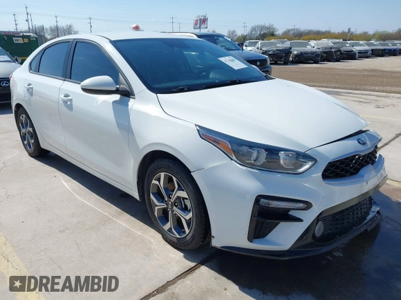 2020 Kia Forte LXS z VIN 3KPF24AD8LE151323, wystawiony jako IAAI lot #41769008 z przebiegiem 137 464 mil mil oraz . Historia ofert i sprzedaży dostępna na DreamBid. Obrazek 1.