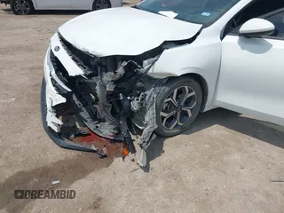 2021 Kia Forte LXS с VIN 3KPF24AD5ME378373, выставлен на аукционе IAAI как лот 42117497 с пробегом 66 934 миль миль и . История ставок и продаж доступна на DreamBid. Изображение 6.
