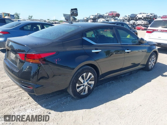 2020 Nissan Altima S z VIN 1N4BL4BV6LC184384, wystawiony jako IAAI lot #42312170 z przebiegiem 85 979 mil mil oraz . Historia ofert i sprzedaży dostępna na DreamBid. Obrazek 4.