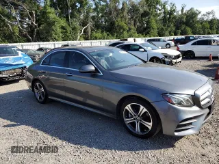 2018 Mercedes-Benz E 300 z VIN WDDZF4KB2JA340263, wystawiony jako Copart lot #58366155 z przebiegiem 91 480 mil mil oraz Czysty tytuł • Clean title. Historia ofert i sprzedaży dostępna na DreamBid. Obrazek 4.