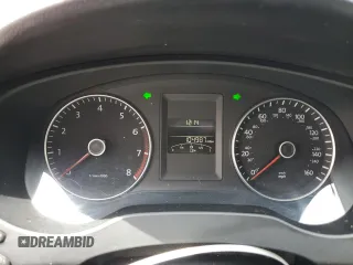 2014 Volkswagen Jetta SEL with VIN 3VWL17AJ2EM440524, listed as a Copart auction lot 61206685 with 104,987 mi miles and Salvage title. Bid and sale history available at DreamBid. Image 9.