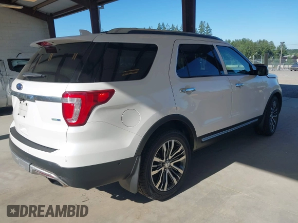 2016 Ford Explorer Platinum z VIN 1FM5K8HT5GGB26980, wystawiony jako IAAI lot #42674613 z przebiegiem 94 957 mil mil oraz . Historia ofert i sprzedaży dostępna na DreamBid. Obrazek 4.