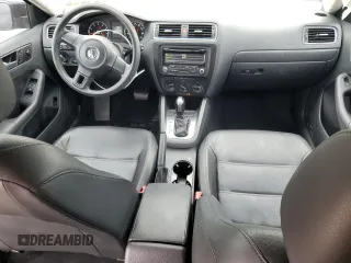 2014 Volkswagen Jetta SE with VIN 3VWD17AJ2EM381057, listed as a Copart auction lot 54267475 with 187,770 mi miles and Salvage title. Bid and sale history available at DreamBid. Image 8.