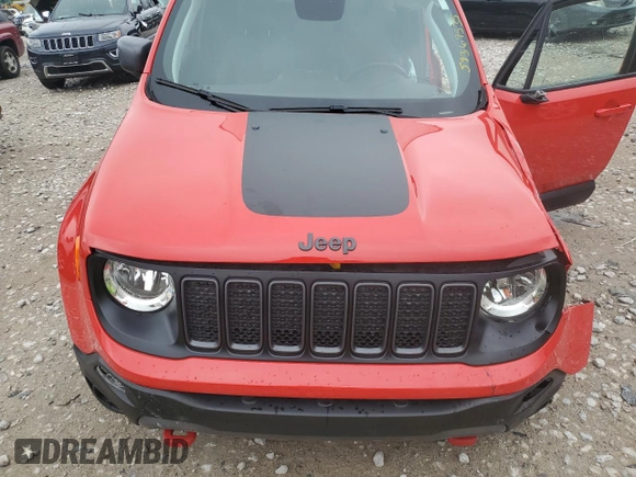 2020 Jeep Renegade Trailhawk с VIN ZACNJBC17LPM03536, выставлен на аукционе Copart как лот 59369535 с пробегом Не указан миль и На запчасти • Non repairable. История ставок и продаж доступна на DreamBid. Изображение 12.