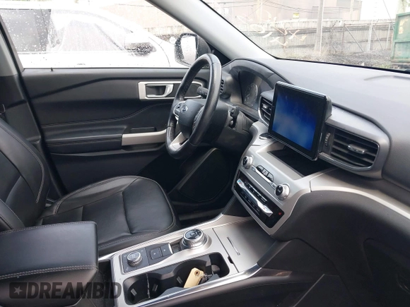 2022 Ford Explorer XLT с VIN 1FMSK8DH8NGA87335, выставлен на аукционе IAAI как лот 42396760 с пробегом 38 846 миль миль и . История ставок и продаж доступна на DreamBid. Изображение 5.