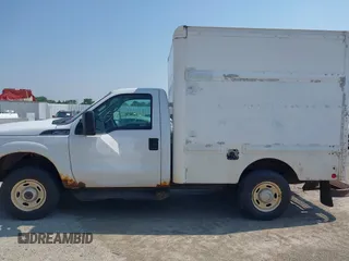 2012 Ford F-250 XL с VIN 1FDBF2B60CEC35487, выставлен на аукционе IAAI как лот 42251524 с пробегом 380 107 миль миль и . История ставок и продаж доступна на DreamBid. Изображение 14.
