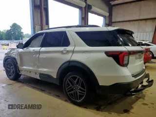 2025 Ford Explorer ST-Line with VIN 1FMUK7KH1SGA98288, listed as a Copart auction lot 60462225 with 10,148 mi miles and Salvage title. Bid and sale history available at DreamBid. Image 2.