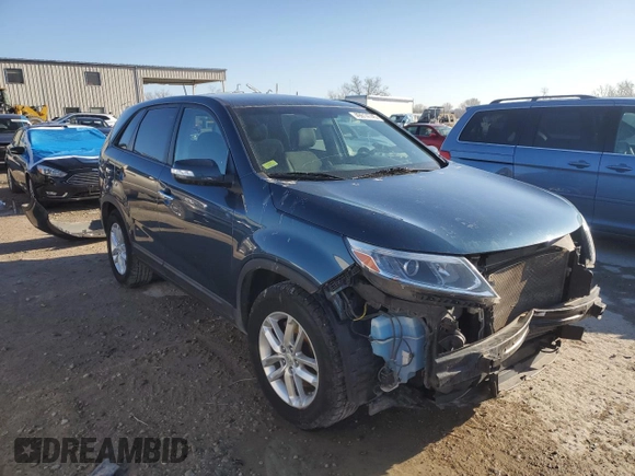 2014 Kia Sorento LX with VIN 5XYKT3A67EG430100, listed as a Copart auction lot 49814745 with 146,158 mi miles and Salvage Title. Bid and sale history available at carsss.com. Image 4.