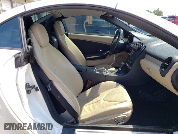 2007 Mercedes-Benz SLK-Class 3.0L with VIN WDBWK54F17F134263, listed as a Copart auction lot 63524744 with 64,006 mi miles and Non Repairable. Bid and sale history available at carsss.com. Image 10.