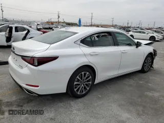 2025 Lexus ES 350 z VIN 58ACZ1B15SU192014, wystawiony jako Copart lot #58433695 z przebiegiem 4 158 mil mil oraz Szkoda całkowita • Salvage title. Historia ofert i sprzedaży dostępna na DreamBid. Obrazek 3.