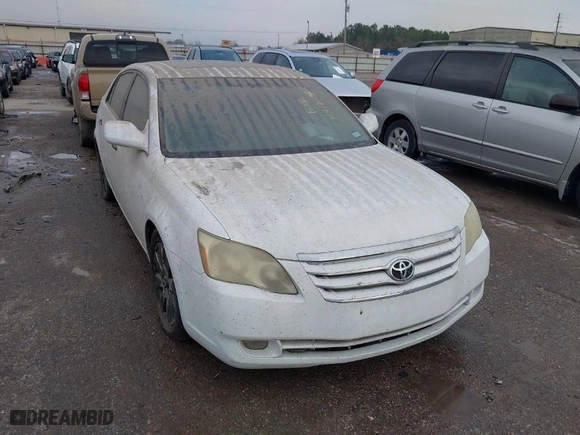 2005 Toyota Avalon XL with VIN 4T1BK36B25U036684, listed as a IAAI auction lot 41468502 with 1 mi miles. Bid and sale history available at carsss.com. Image 1.