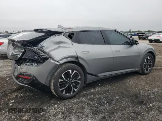 2024 Kia EV6 GT-Line with VIN KNDC44LA5R5202720, listed as a Copart auction lot 41730345 with 7,899 mi miles and Salvage Title. Bid and sale history available at carsss.com. Image 3.