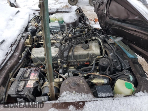 1982 Datsun 280ZX 2+2 z VIN JN1HZ06S8CX435431, wystawiony jako Copart lot #44468595 z przebiegiem 41 956 mil mil oraz Tytuł czysty. Historia ofert i sprzedaży dostępna na DreamBid. Obrazek 13.