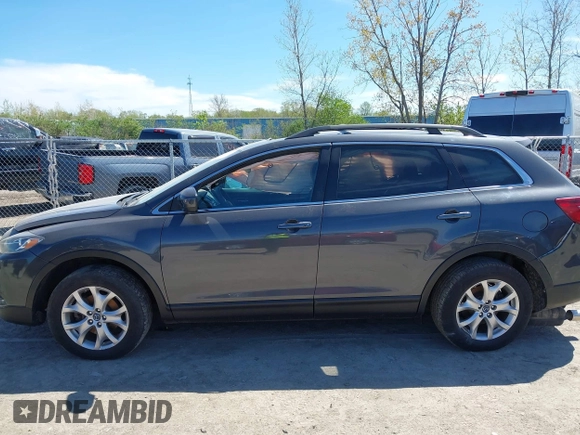 2015 Mazda CX-9 Touring z VIN JM3TB3CV3F0465162, wystawiony jako IAAI lot #42112814 z przebiegiem 108 623 mil mil oraz . Historia ofert i sprzedaży dostępna na DreamBid. Obrazek 15.