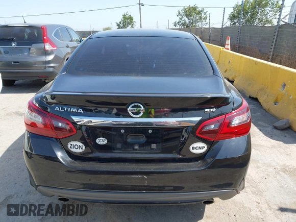 2017 Nissan Altima SV z VIN 1N4AL3AP3HC164982, wystawiony jako IAAI lot #42415869 z przebiegiem 205 081 mil mil oraz . Historia ofert i sprzedaży dostępna na DreamBid. Obrazek 16.