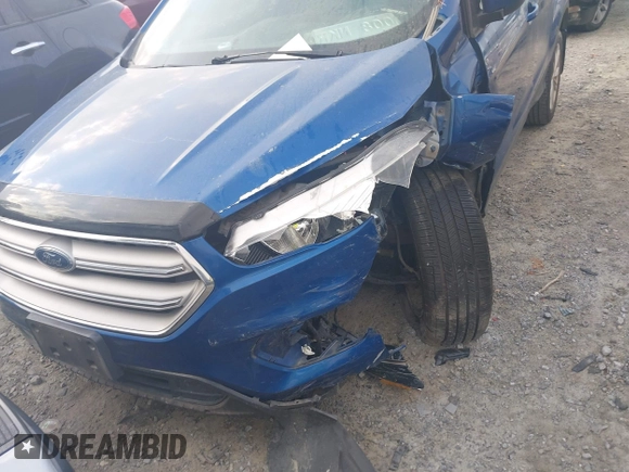 2019 Ford Escape SE z VIN 1FMCU9GD5KUA06575, wystawiony jako IAAI lot #41942726 z przebiegiem 85 290 mil mil oraz . Historia ofert i sprzedaży dostępna na DreamBid. Obrazek 6.
