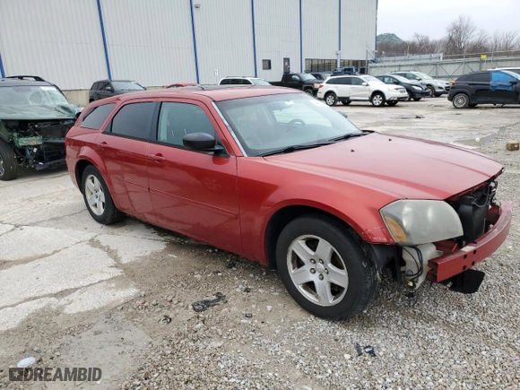 2005 Dodge Magnum SE with VIN 2D4FV48V15H130104, listed as a Copart auction lot 44887895 with 201,848 mi miles and Salvage Title. Bid and sale history available at carsss.com. Image 4.
