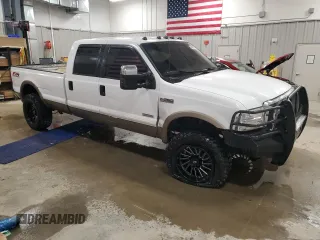 2006 Ford Super Duty F-250 XL with VIN 1FTSW21PX6EA45201, listed as a Copart auction lot 49687615 with 205,807 mi miles and Clean Title. Bid and sale history available at carsss.com. Image 4.