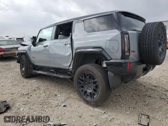 2024 GMC Hummer EV 2X z VIN 1GKB0NDE3RU110966, wystawiony jako Copart lot #79210474 z przebiegiem 3569 mil mil oraz Szkody całkowita. Historia ofert i sprzedaży dostępna na DreamBid. Obrazek 2.
