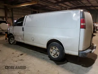 2009 GMC Savana Cargo Van with VIN 1GTGG256091104465, listed as a Copart auction lot 88076095 with 0 mi miles and Salvage Title. Bid and sale history available at carsss.com. Image 2.