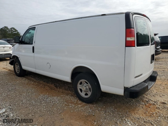 2008 Chevrolet Express Cargo Van with VIN 1GCFG15X381100357, listed as a Copart auction lot 45033105 with 72,226 mi miles and Salvage Title. Bid and sale history available at carsss.com. Image 2.