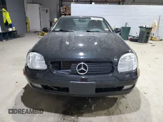 2000 Mercedes-Benz SLK-Class Kompressor with VIN WDBKK47F4YF165805, listed as a Copart auction lot 86942634 with 86,624 mi miles and Salvage Title. Bid and sale history available at carsss.com. Image 5.