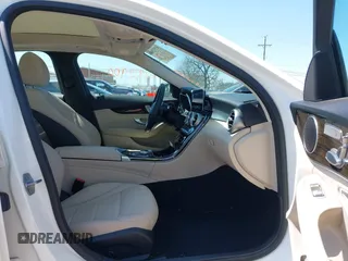 2019 Mercedes-Benz C 300 with VIN 55SWF8DB8KU310676, listed as a IAAI auction lot 41932900 with 37,800 mi miles and . Bid and sale history available at DreamBid. Image 5.