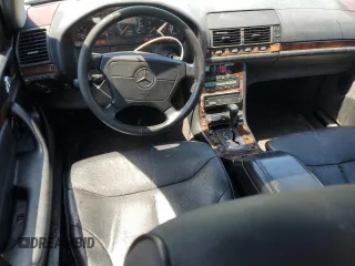1997 Mercedes-Benz S 320/430/500 z VIN WDBGA51G9VA363272, wystawiony jako Copart lot #56468085 z przebiegiem 153 951 mil mil oraz Tytuł czysty. Historia ofert i sprzedaży dostępna na DreamBid. Obrazek 8.