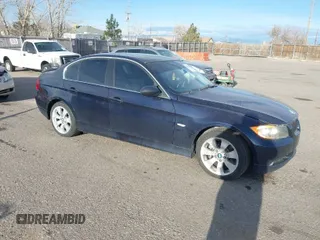 2008 BMW 3 Series 335xi with VIN WBAVD53518A253569, listed as a IAAI auction lot 41813544 with 1 mi miles. Bid and sale history available at carsss.com. Image 1.