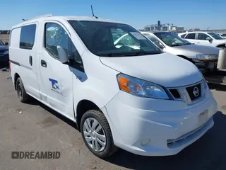 2021 Nissan NV200 SV z VIN 3N6CM0KN5MK698224, wystawiony jako IAAI lot #41801465 z przebiegiem 112 655 mil mil oraz . Historia ofert i sprzedaży dostępna na DreamBid. Obrazek 1.