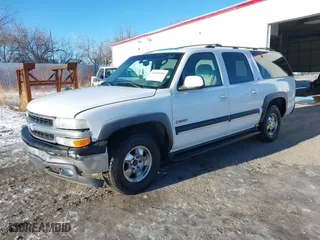 2001 Chevrolet Suburban LT with VIN 3GNFK16T11G108515, listed as a IAAI auction lot 41402183 with 244,146 mi miles. Bid and sale history available at carsss.com. Image 22.