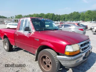 1998 Ford Ranger XL z VIN 1FTYR10U8WUA74902, wystawiony jako IAAI lot #42479159 z przebiegiem 212 935 mil mil oraz . Historia ofert i sprzedaży dostępna na DreamBid. Obrazek 1.