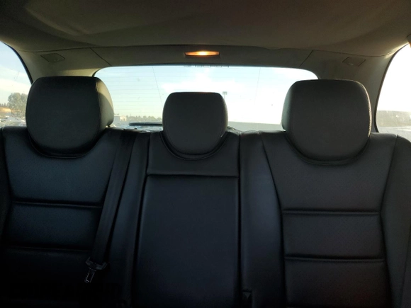 2004 Porsche Cayenne S with VIN WP1AB29PX4LA74460, listed as a Copart auction lot 44071395 with 111,419 mi miles and Clean Title. Bid and sale history available at carsss.com. Image 10.