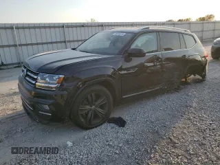 2018 Volkswagen Atlas SE with VIN 1V2FR2CA0JC551947, listed as a Copart auction lot 75019614 with 140,593 mi miles and Salvage title. Bid and sale history available at DreamBid. Image 1.