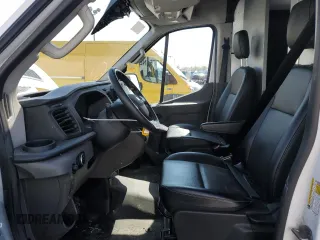 2022 Ford Transit Cargo z VIN 1FTBR1X82NKA23274, wystawiony jako Copart lot #52293345 z przebiegiem 59 412 mil mil oraz Szkoda całkowita • Salvage title. Historia ofert i sprzedaży dostępna na DreamBid. Obrazek 7.