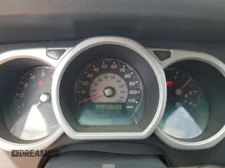 2004 Toyota 4Runner SR5 z VIN JTEBU14R340025360, wystawiony jako Copart lot #50414135 z przebiegiem 251 555 mil mil oraz Szkoda całkowita • Salvage title. Historia ofert i sprzedaży dostępna na DreamBid. Obrazek 9.