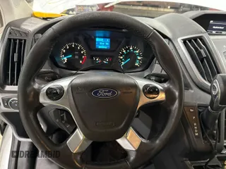 2016 Ford Transit z VIN 1FTYR1YM4GKB55543, wystawiony jako IAAI lot #42504585 z przebiegiem 104 991 mil mil oraz . Historia ofert i sprzedaży dostępna na DreamBid. Obrazek 4.
