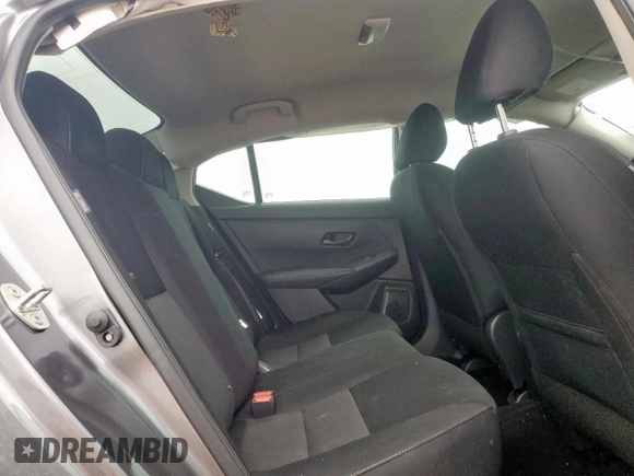 2024 Nissan Sentra SV z VIN 3N1AB8CVXRY261632, wystawiony jako Copart lot #57170615 z przebiegiem 17 549 mil mil oraz Szkoda całkowita • Salvage title. Historia ofert i sprzedaży dostępna na DreamBid. Obrazek 10.