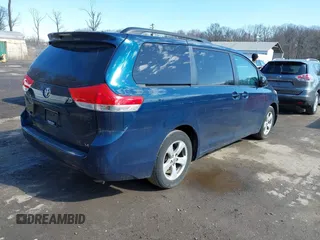 2011 Toyota Sienna LE AAS with VIN 5TDKK3DC4BS104838, listed as a IAAI auction lot 41811173 with 251,999 mi miles and . Bid and sale history available at carsss.com. Image 4.