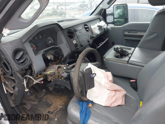 2014 Ford F-250 XL with VIN 1FT7X2A66EEB68938, listed as a IAAI auction lot 41548626 with 130,503 mi miles and . Bid and sale history available at DreamBid. Image 5.