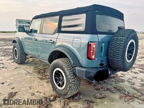 2022 Ford Bronco с VIN 1FMEE5DP3NLB62749, выставлен на аукционе Copart как лот 60267875 с пробегом 60 062 миль миль и Списание • Salvage title. История ставок и продаж доступна на DreamBid. Изображение 3.