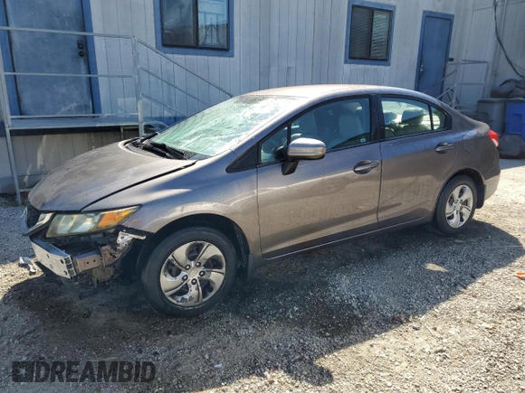 2015 Honda Civic LX z VIN 19XFB2F53FE279351, wystawiony jako Copart lot #52430175 z przebiegiem 101 370 mil mil oraz Szkoda całkowita • Salvage title. Historia ofert i sprzedaży dostępna na DreamBid. Obrazek 1.