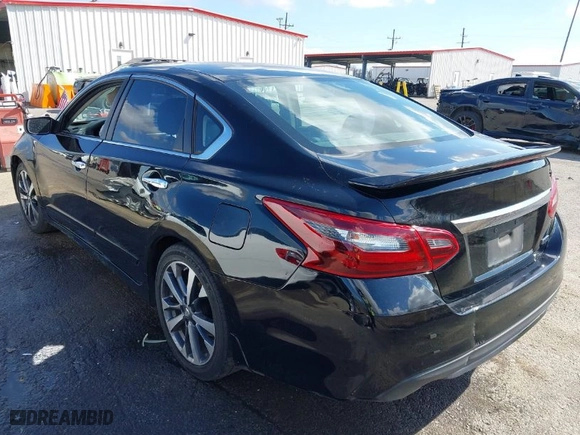 2017 Nissan Altima 2.5 SV with VIN 1N4AL3AP2HC250672, listed as a IAAI auction lot 41532398 with 85314 miles. Bid and sale history available at carsss.com. Image 3.
