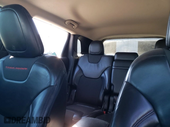 2018 Jeep Cherokee Trailhawk with VIN 1C4PJMBB2JD529915, listed as a Copart auction lot 87686525 with 107,184 mi miles and Salvage Title. Bid and sale history available at carsss.com. Image 10.